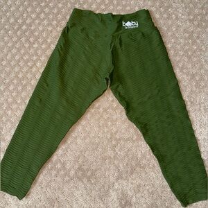 Booty by Brabants Croco Skin Cropped Leggings - Green - One Size Fits All